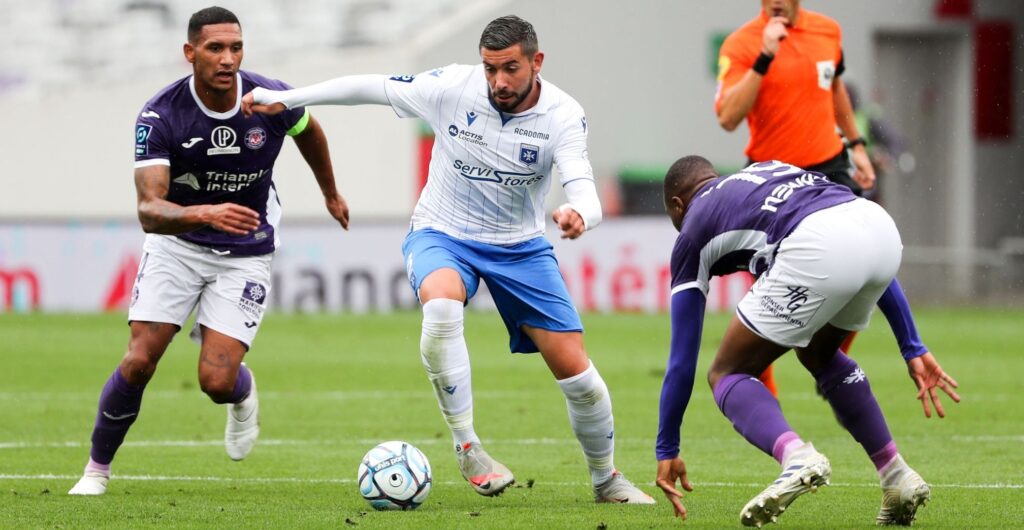 Auxerre - Toulouse, Apueste a este partido de fútbol: Predicciones y Bono Exclusivo para su primera apuesta con las mejores Casas de Apuestas: Unibet, Bwin, Betclic